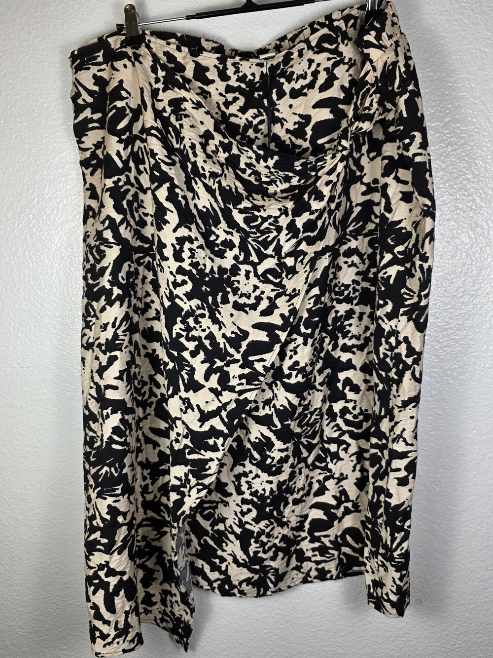 Ava & Viv Womens Midi Faux Wrap Skirt Black Cream Abstract Floral Print Rayon 1X
